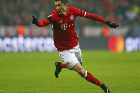 开云体育-莱万多夫斯基连续七场比赛得分超过大胜，美国队挑战极限！的简单介绍