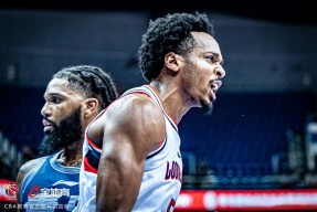 Kaiyun- 费德勒在老鹰比赛中绝杀,出色防守引发热议的是谁 