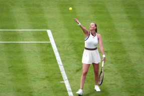 开云-包含萨拉赫与70激战皇家马德里分钟，持续失利胜负难料！，科维托娃焦点对战引发球迷热议的词条